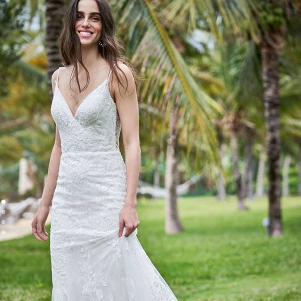 Brand New Vow'd Full Lace Foxglove Wedding Dress NWT